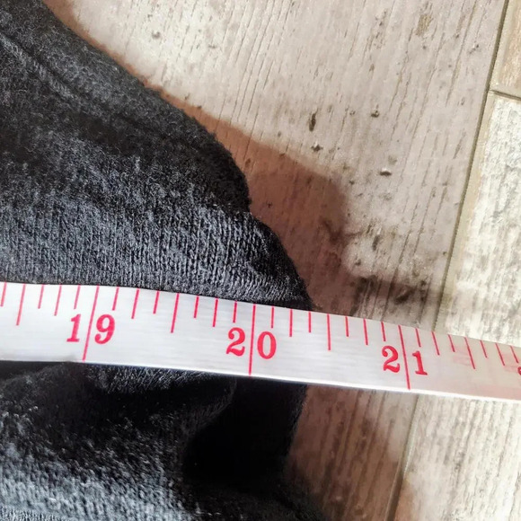 Victoria's Secret Black Women's Cropped Open Back Tank Top Size Large EUC - Picture 8 of 15